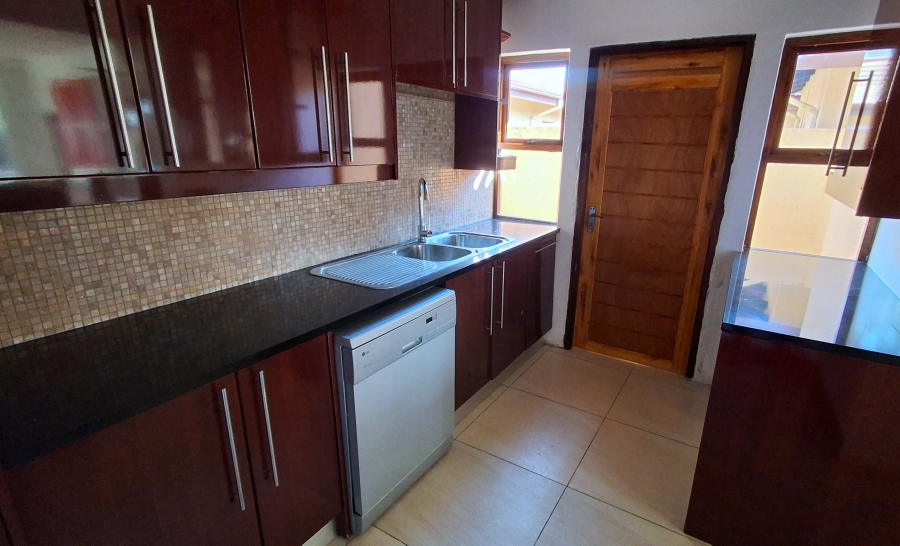 5 Bedroom Property for Sale in Pecanwood Estate North West